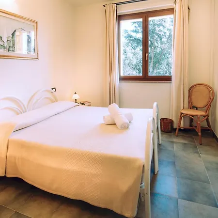 Hotel With Swimming Pool In Arbus Ingurtosu